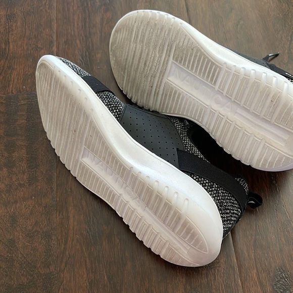 Nautica lightweight running sneakers 👟 - Picture 4 of 4